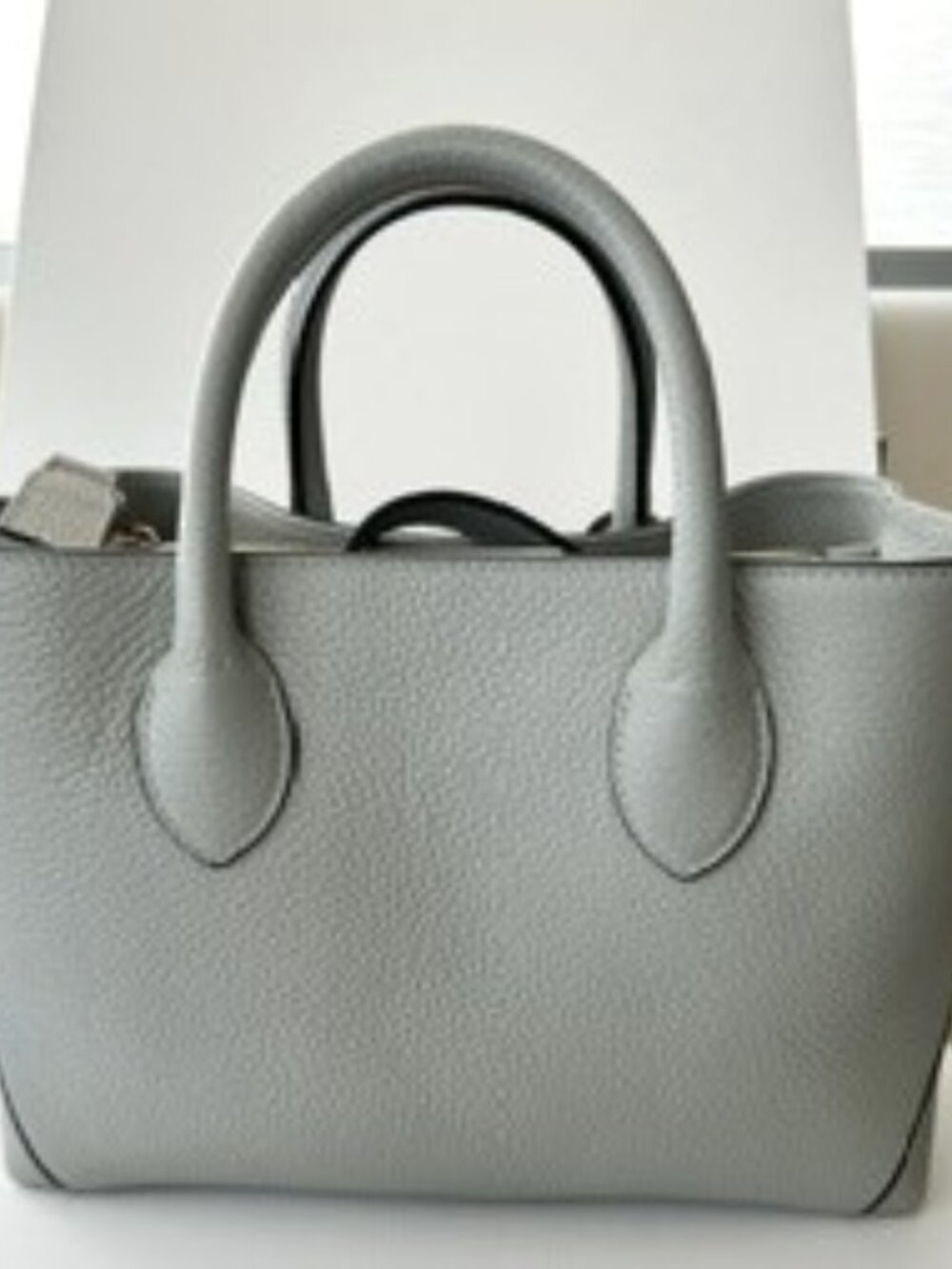 Aspinal of London Midi London Tote – Light Grey Pebbled Leather - Picture 5 of 11